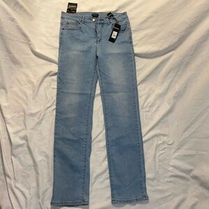 NWT bebe rhinestone detail Jean